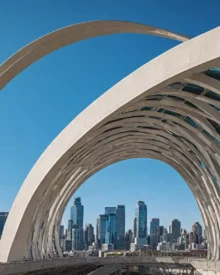 Jaka jest przyszłość hal łukowych w budownictwie?